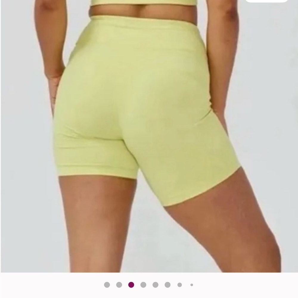 Outdoor Voices Thrive 5" Bike Shorts Neon Yellow Green XXS - Picture 3 of 11